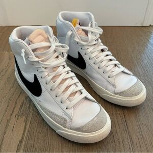 Nike Blazer Mid '77 Women's Size 9